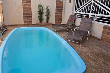 Casa à venda com 325m², 3 quartos e 5 vagas