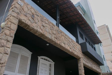 Casa para alugar com 280m², 5 quartos e sem vagaÁrea Externa