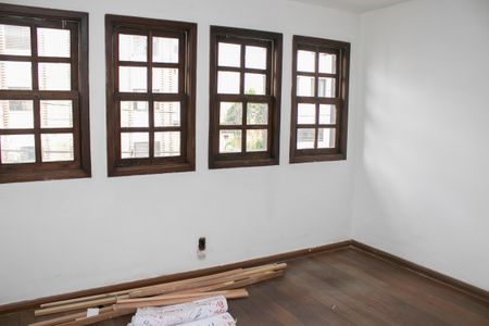 Casa para alugar com 280m², 5 quartos e sem vagaQuarto 2