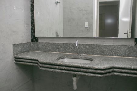 Casa para alugar com 280m², 5 quartos e sem vagaLavabo