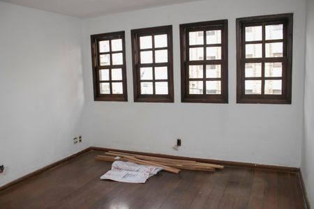 Casa para alugar com 280m², 5 quartos e sem vagaQuarto 2