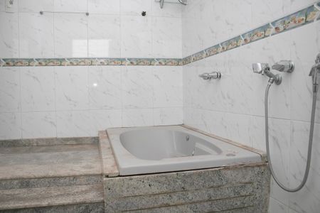 Casa para alugar com 280m², 5 quartos e sem vagaBanheiro da Suíte 2