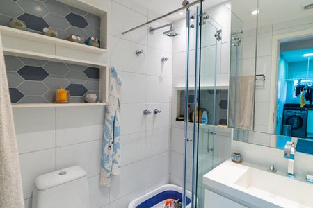 Apartamento à venda com 54m², 2 quartos e 1 vaga Apartamento à venda com 54m², 2 quartos e 1 vagaBanheiro