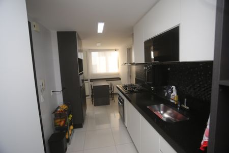 Apartamento à venda com 120m², 3 quartos e 2 vagasCozinha