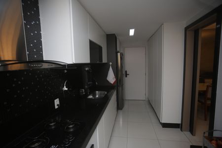 Apartamento à venda com 120m², 3 quartos e 2 vagasCozinha