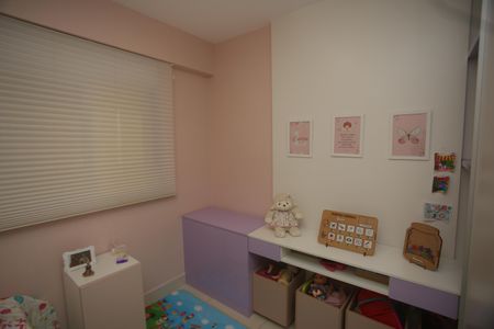 Apartamento à venda com 120m², 3 quartos e 2 vagasQuarto 2