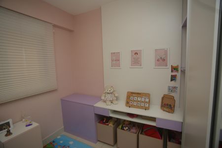 Apartamento à venda com 120m², 3 quartos e 2 vagasQuarto 2