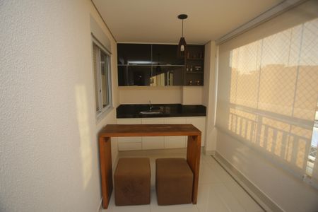 Apartamento à venda com 120m², 3 quartos e 2 vagasVaranda