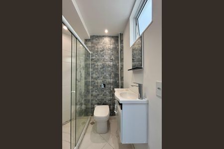 Apartamento para alugar com 80m², 2 quartos e 1 vaga Apartamento para alugar com 80m², 2 quartos e 1 vagaBanheiro de Serviço