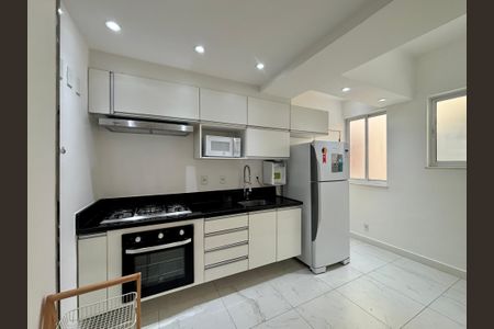 Apartamento para alugar com 80m², 2 quartos e 1 vaga Apartamento para alugar com 80m², 2 quartos e 1 vagaCozinha