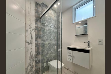 Apartamento para alugar com 80m², 2 quartos e 1 vaga Apartamento para alugar com 80m², 2 quartos e 1 vagaBanheiro de Serviço