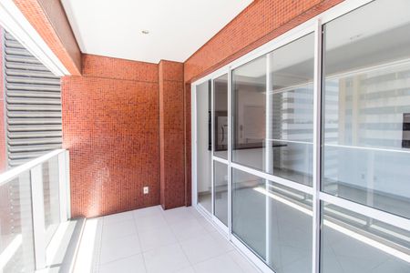 Apartamento para alugar com 55m², 1 quarto e 1 vaga Apartamento para alugar com 55m², 1 quarto e 1 vagaVaranda