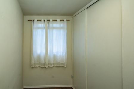 Quarto 2 de apartamento para alugar com 2 quartos, 42m² em São João Batista, Belo Horizonte