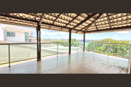 Casa à venda com 300m², 5 quartos e 5 vagas