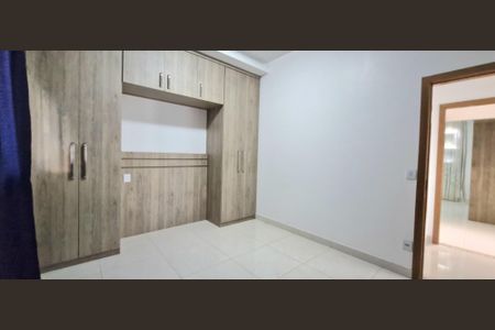 Casa à venda com 300m², 5 quartos e 5 vagas