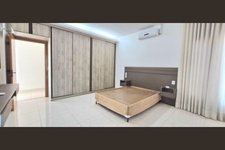 Casa à venda com 300m², 5 quartos e 5 vagas