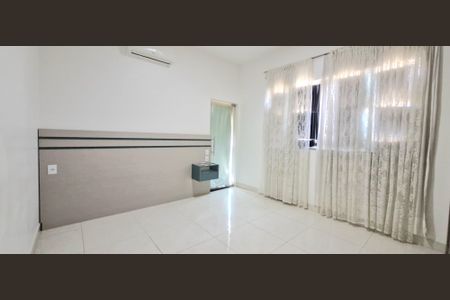 Casa à venda com 300m², 5 quartos e 5 vagas