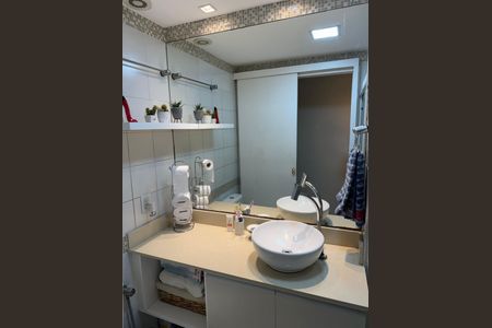 Apartamento à venda com 82m², 3 quartos e 2 vagasBanheiro 1