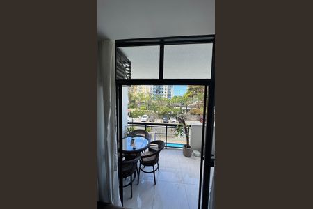 Apartamento à venda com 82m², 3 quartos e 2 vagasVaranda