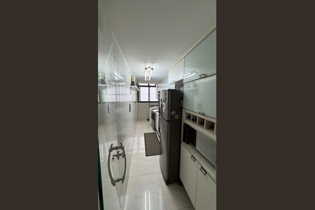 Apartamento à venda com 82m², 3 quartos e 2 vagasCozinha e Área de Serviço