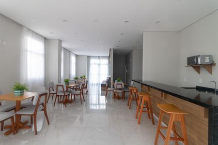 Apartamento para alugar com 51m², 2 quartos e 1 vaga Apartamento para alugar com 51m², 2 quartos e 1 vagaÁrea comum - Salão de festas