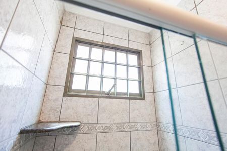 Casa para alugar com 187m², 4 quartos e 2 vagasBanheiro Social