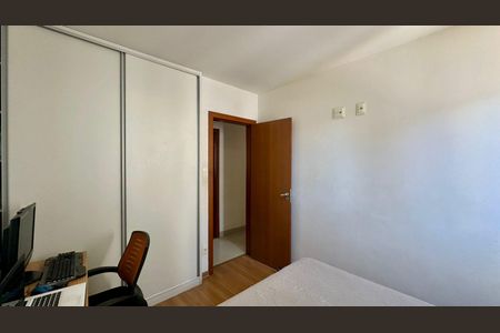 Quarto  de apartamento à venda com 3 quartos, 190m² em Castelo, Belo Horizonte