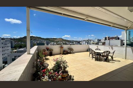 Apartamento à venda com 190m², 3 quartos e 2 vagasTerraço 