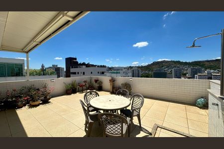 Apartamento à venda com 190m², 3 quartos e 2 vagasTerraço 