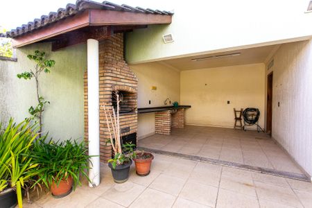 Casa à venda com 127m², 3 quartos e 3 vagas Casa à venda com 127m², 3 quartos e 3 vagasEspaço Gourmet