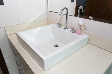 Casa à venda com 127m², 3 quartos e 3 vagas Casa à venda com 127m², 3 quartos e 3 vagasBanheiro 1