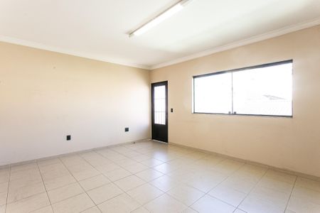Casa à venda com 127m², 3 quartos e 3 vagas Casa à venda com 127m², 3 quartos e 3 vagasEdícula