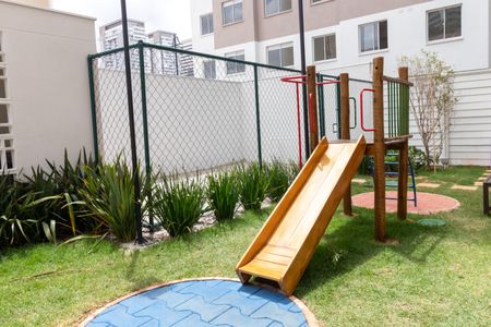 Apartamento à venda com 27m², 1 quarto e sem vagaÁrea comum - Playground