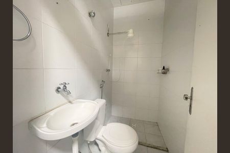 Casa à venda com 275m², 3 quartos e 2 vagasBanheiro área externa