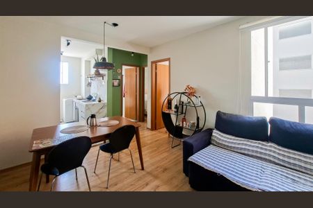 Sala de apartamento para alugar com 2 quartos, 45m² em Colégio Batista, Belo Horizonte