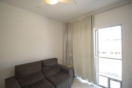 Sala de apartamento para alugar com 2 quartos, 54m² em Porto da Pedra, São Gonçalo