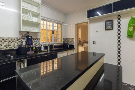 Apartamento à venda com 124m², 2 quartos e 1 vaga Apartamento à venda com 124m², 2 quartos e 1 vagaCozinha