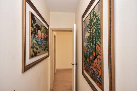 Corredor de apartamento para alugar com 3 quartos, 142m² em Vila Andrade, São Paulo