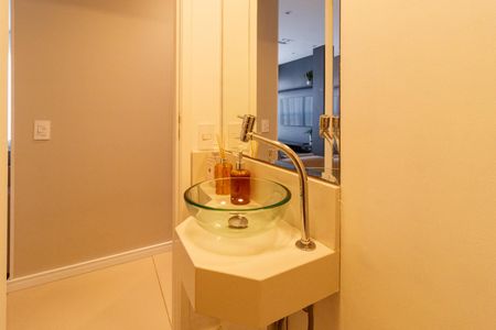 Apartamento à venda com 56m², 2 quartos e 1 vaga Apartamento à venda com 56m², 2 quartos e 1 vagaLavabo