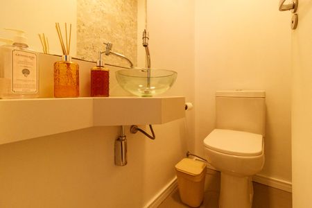 Apartamento à venda com 56m², 2 quartos e 1 vaga Apartamento à venda com 56m², 2 quartos e 1 vagaLavabo