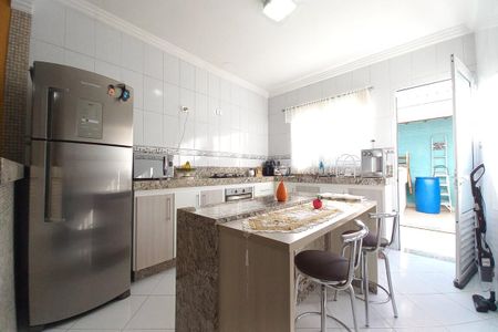 Casa à venda com 105m², 2 quartos e 3 vagasCozinha 