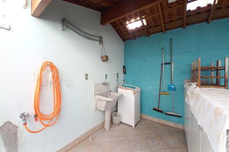 Casa à venda com 105m², 2 quartos e 3 vagasÁrea de Serviço