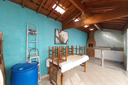 Casa à venda com 105m², 2 quartos e 3 vagasÁrea comum - Churrasqueira