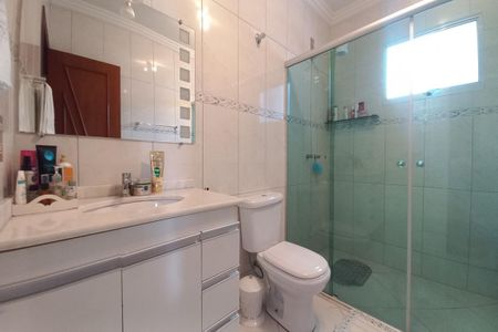 Casa à venda com 105m², 2 quartos e 3 vagasBanheiro da Suíte