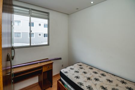 Quarto 2 de apartamento para alugar com 2 quartos, 44m² em Itatiaia, Belo Horizonte