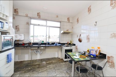 Apartamento para alugar com 175m², 3 quartos e 2 vagas Apartamento para alugar com 175m², 3 quartos e 2 vagasCozinha