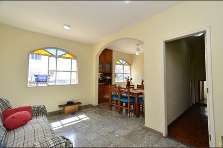 Apartamento para alugar com 175m², 3 quartos e 2 vagas Apartamento para alugar com 175m², 3 quartos e 2 vagasSala Ambientes