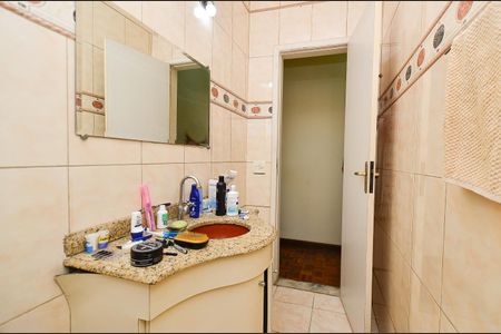 Apartamento para alugar com 175m², 3 quartos e 2 vagas Apartamento para alugar com 175m², 3 quartos e 2 vagasBanheiro 2