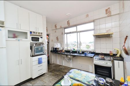Apartamento para alugar com 175m², 3 quartos e 2 vagas Apartamento para alugar com 175m², 3 quartos e 2 vagasCozinha