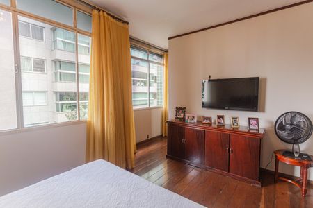 Apartamento para alugar com 217m², 5 quartos e 2 vagas Apartamento para alugar com 217m², 5 quartos e 2 vagasSuíte